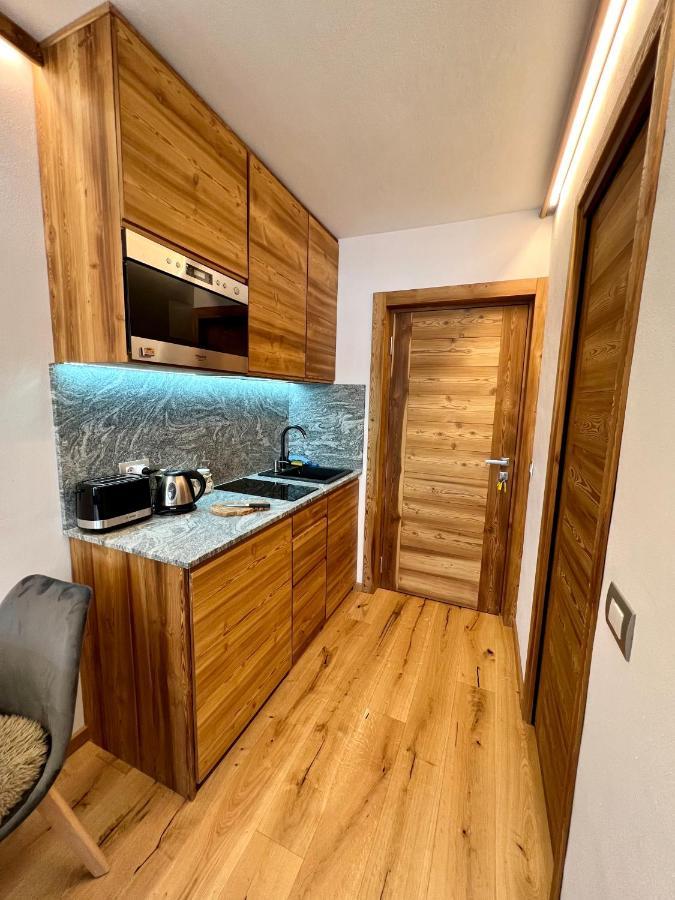 Cozy Studio Apartment Брей-Червінія Екстер'єр фото